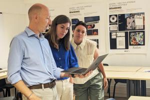 Les étudiants de l'ECV